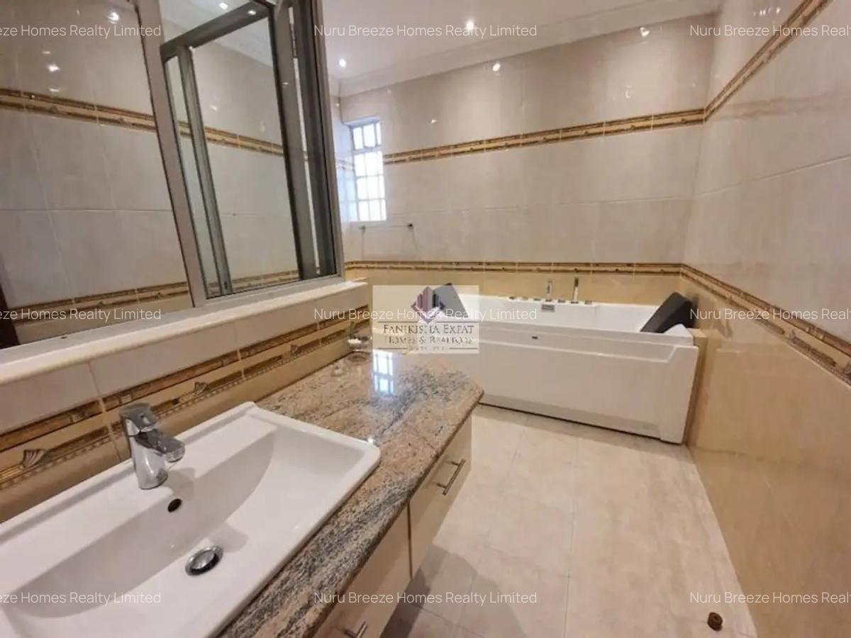 5 Bed House with En Suite in Thigiri - 13