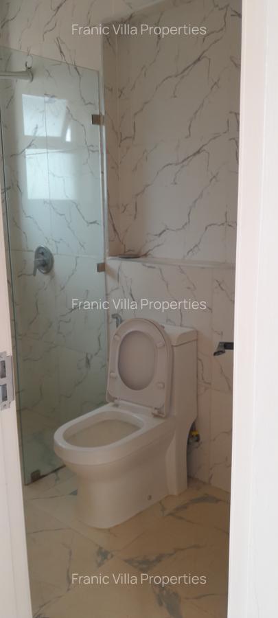 4 Bed Apartment with En Suite at Parklands - 9