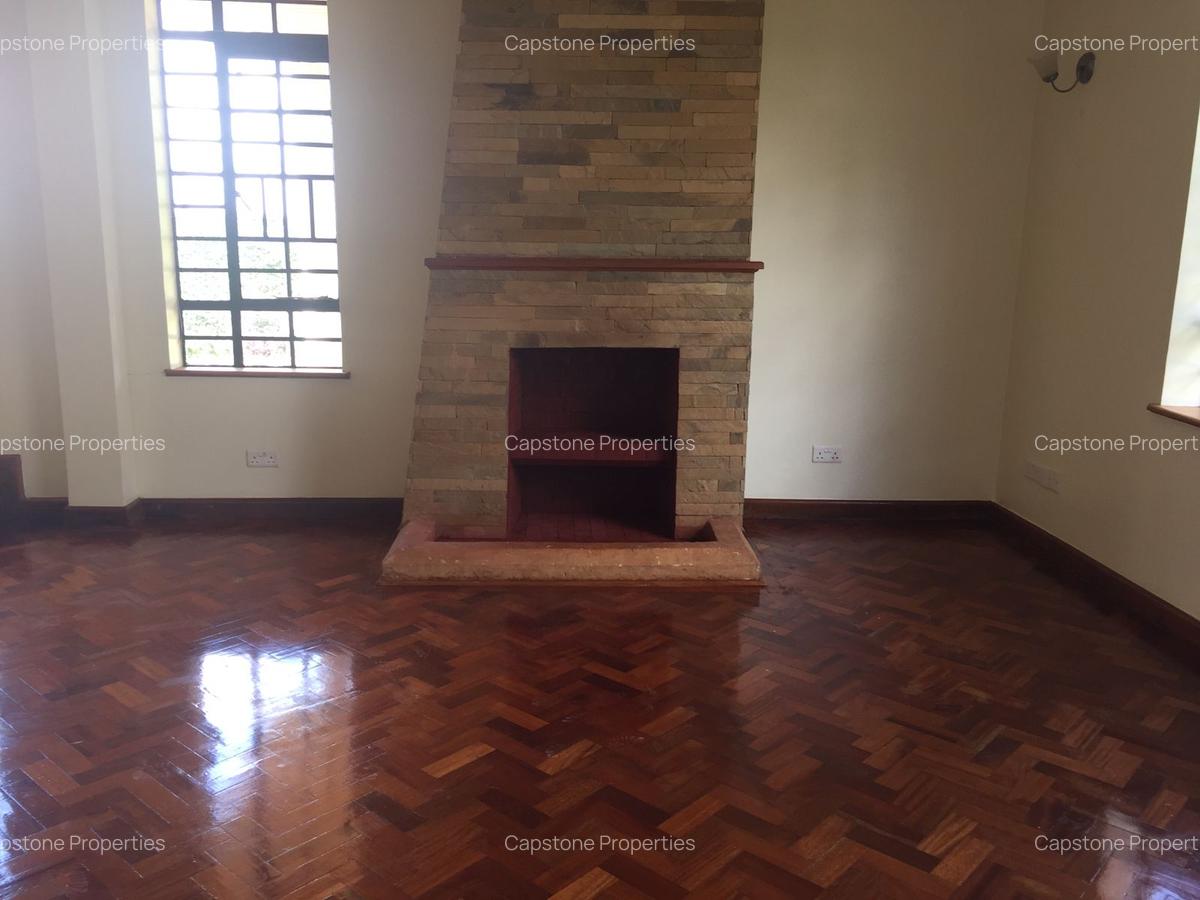 4 Bed Townhouse with En Suite in Kitisuru - 15