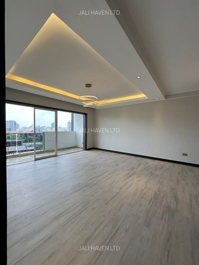 2 Bed Apartment with En Suite in Riverside - 4