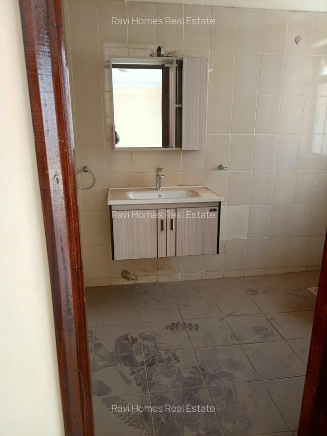 4 Bed Apartment with En Suite in Kilimani - 20