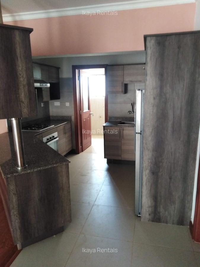 2 Bed Apartment with En Suite in Kilimani - 4