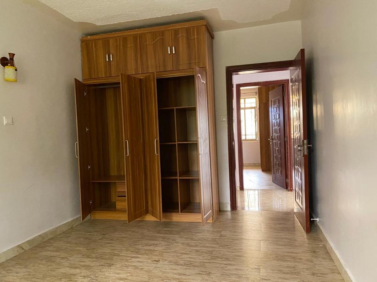 8 Bed Apartment with En Suite in Lavington - 10