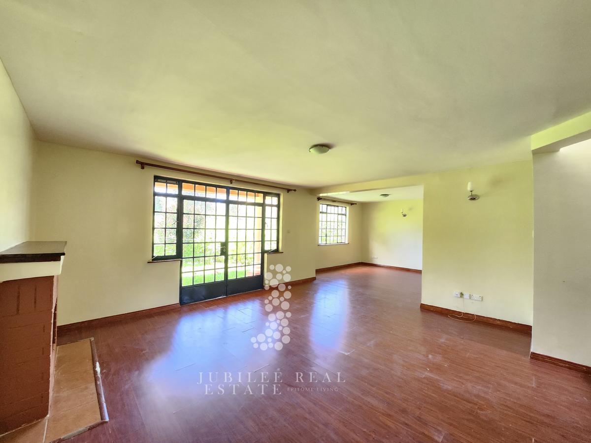 4 Bed Townhouse with En Suite in Kiambu Road - 8