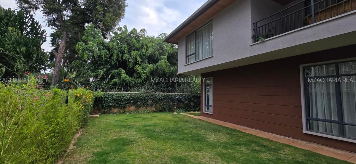 5 Bed Townhouse with En Suite in Lavington - 4