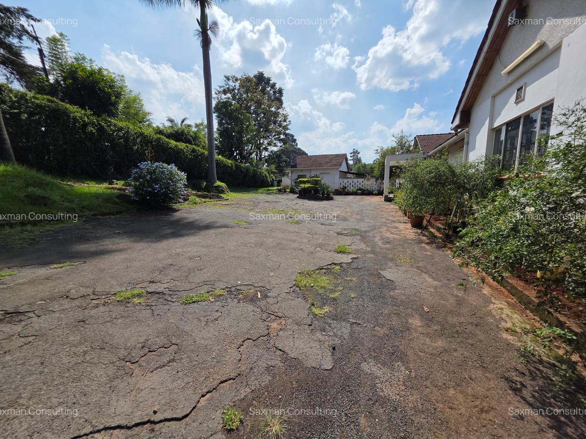 7 Bed House with Staff Quarters in Riverside - 14