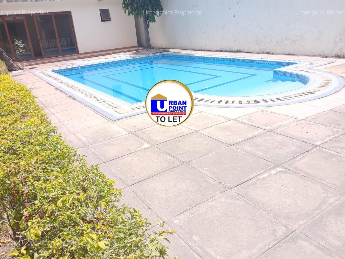 3 Bed Apartment with En Suite in Nyali Area - 1