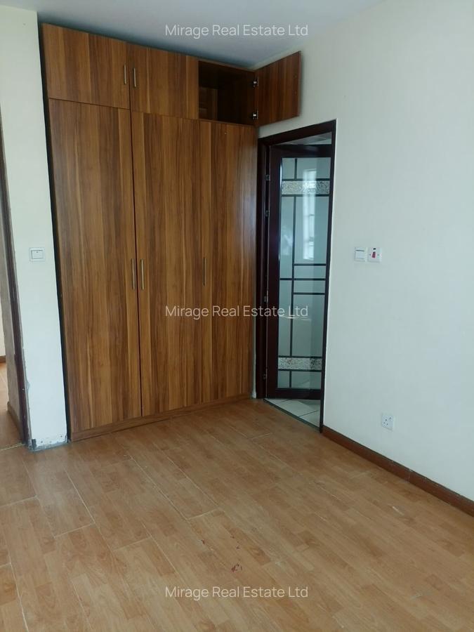 2 Bed Apartment with En Suite in Lavington - 8