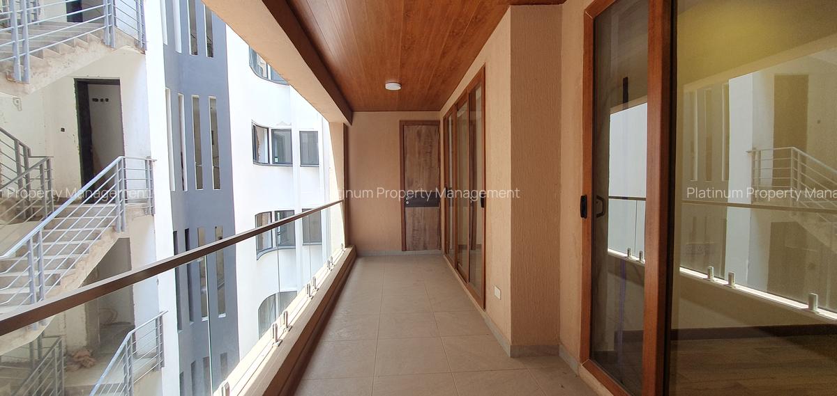 2 Bed Apartment with En Suite in Spring Valley - 5