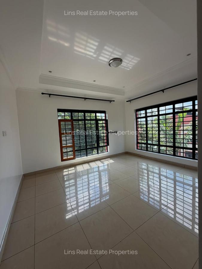 4 Bed Townhouse with En Suite in Runda - 11