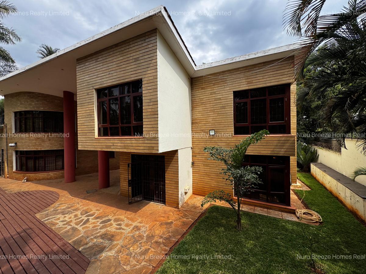 3 Bed Townhouse with En Suite in Hill View - 19