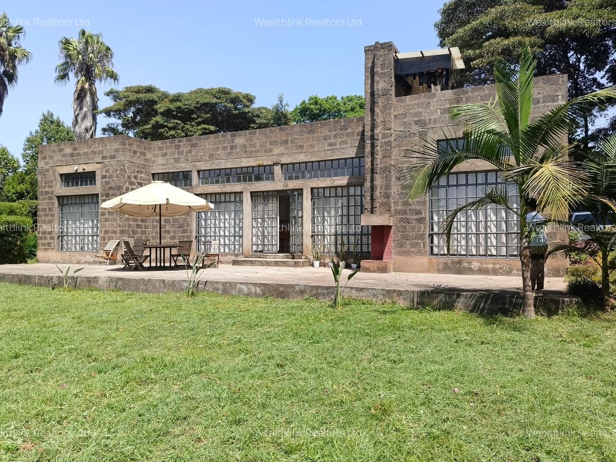 3 Bed House with Garden at Garden Estate - 17