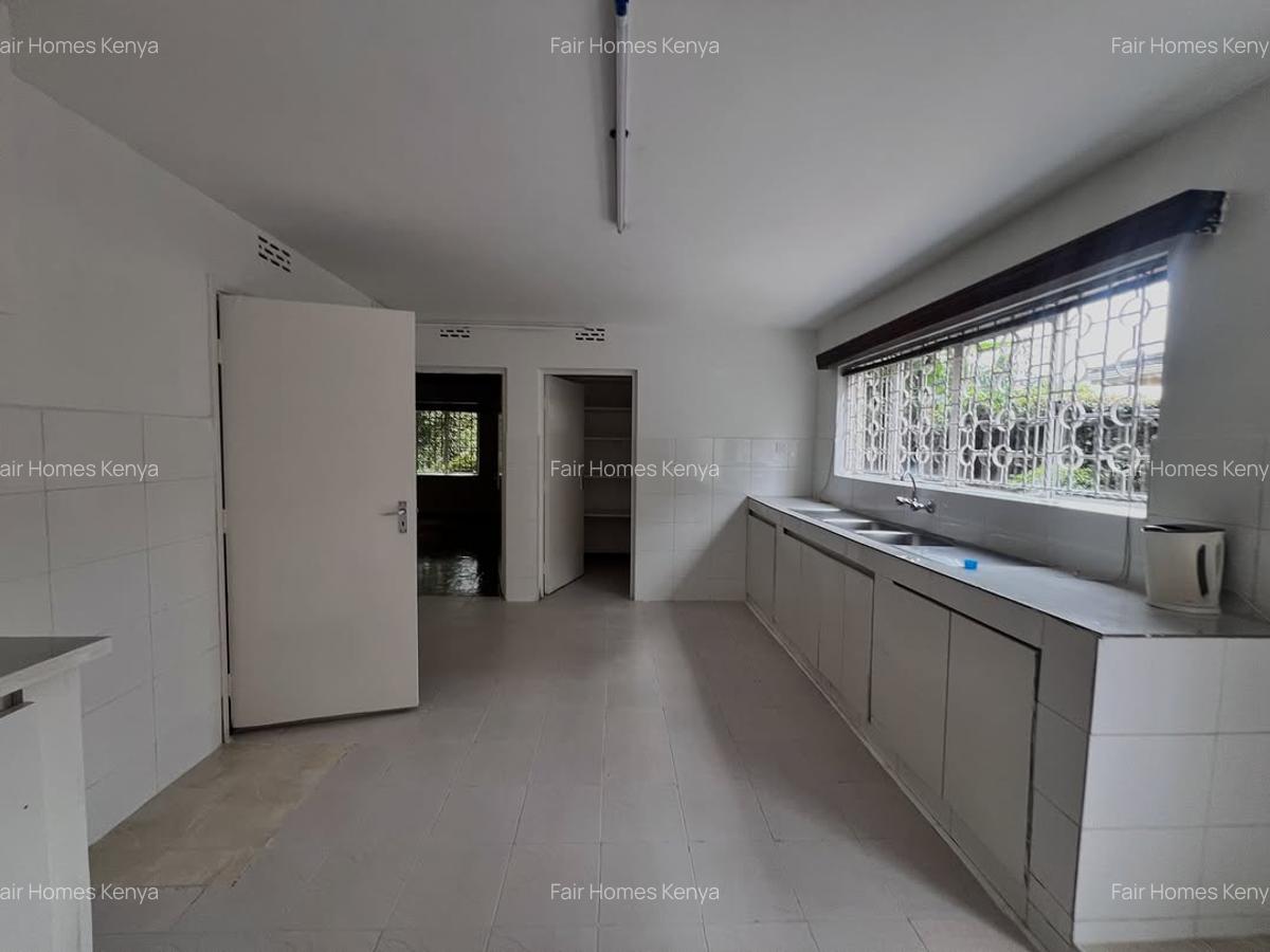 5 Bed House with En Suite at Manyani East - 6