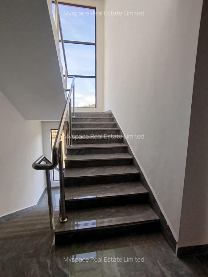 5 Bed Villa with En Suite in Kikuyu Town - 16
