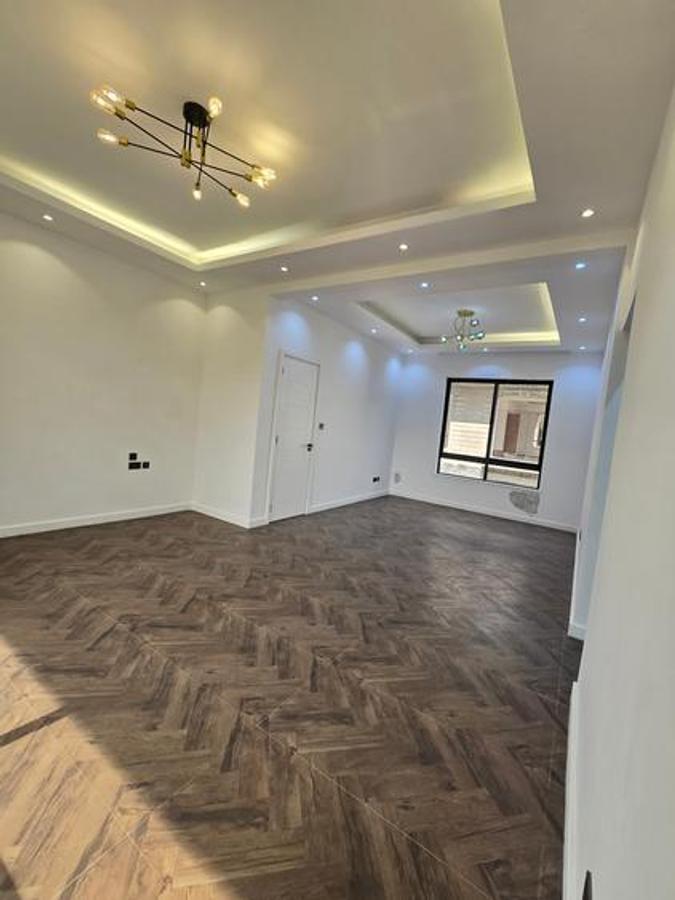 5 Bed Townhouse with En Suite at Lavington - 14