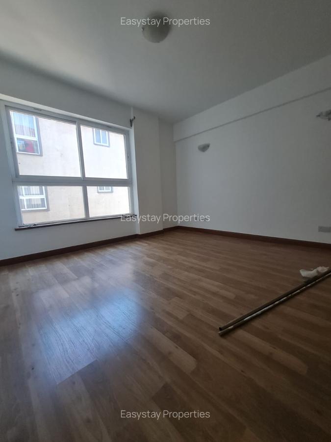 4 Bed Apartment with En Suite in General Mathenge - 8