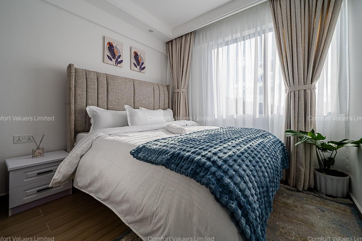 Serviced 2 Bed Apartment with En Suite at Riverside Drive - 3