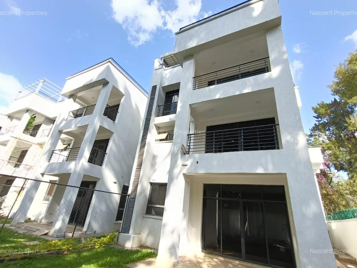 5 Bed Townhouse with En Suite in Lavington - 17