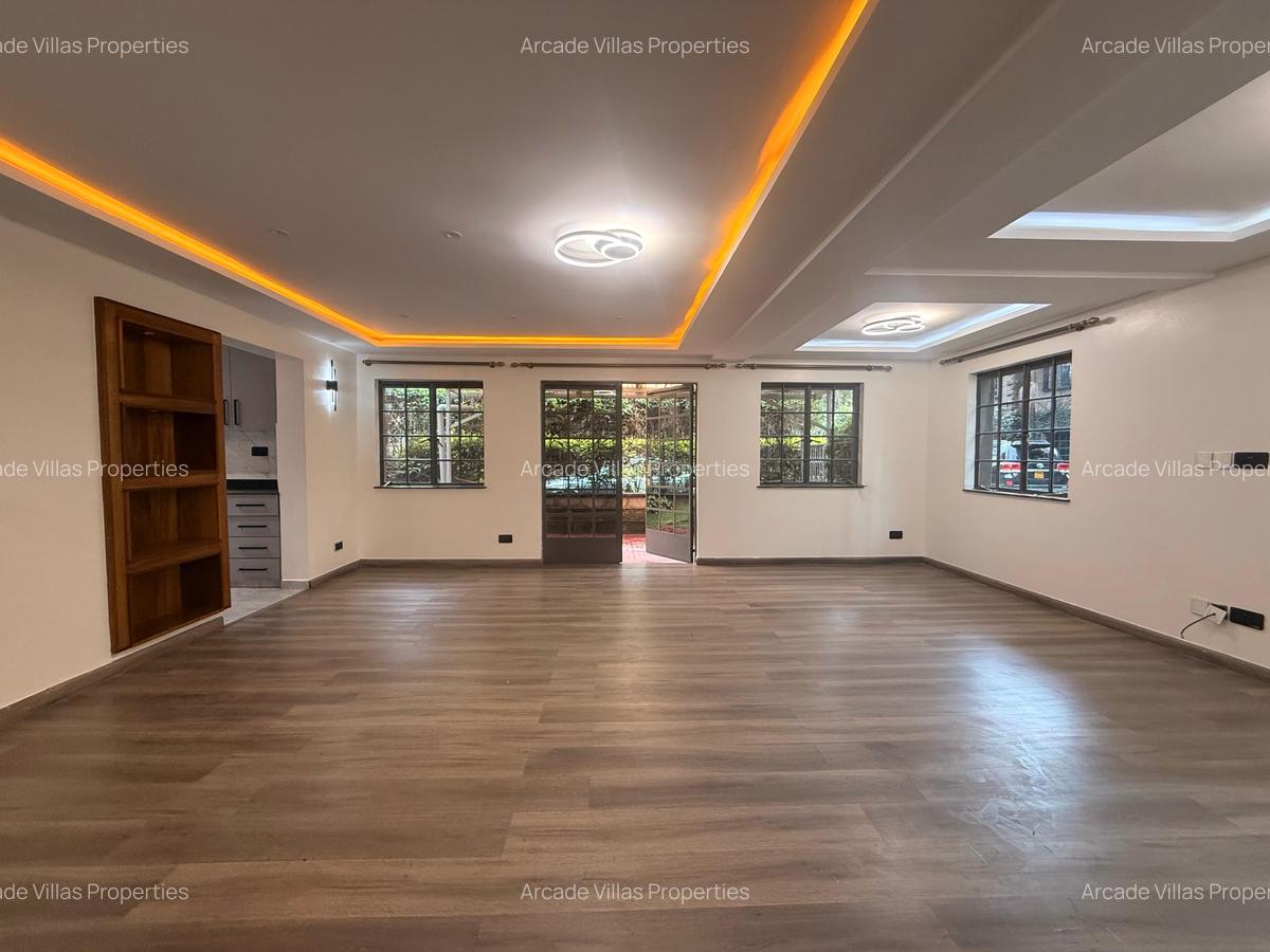 5 Bed Villa with En Suite in Lavington - 11