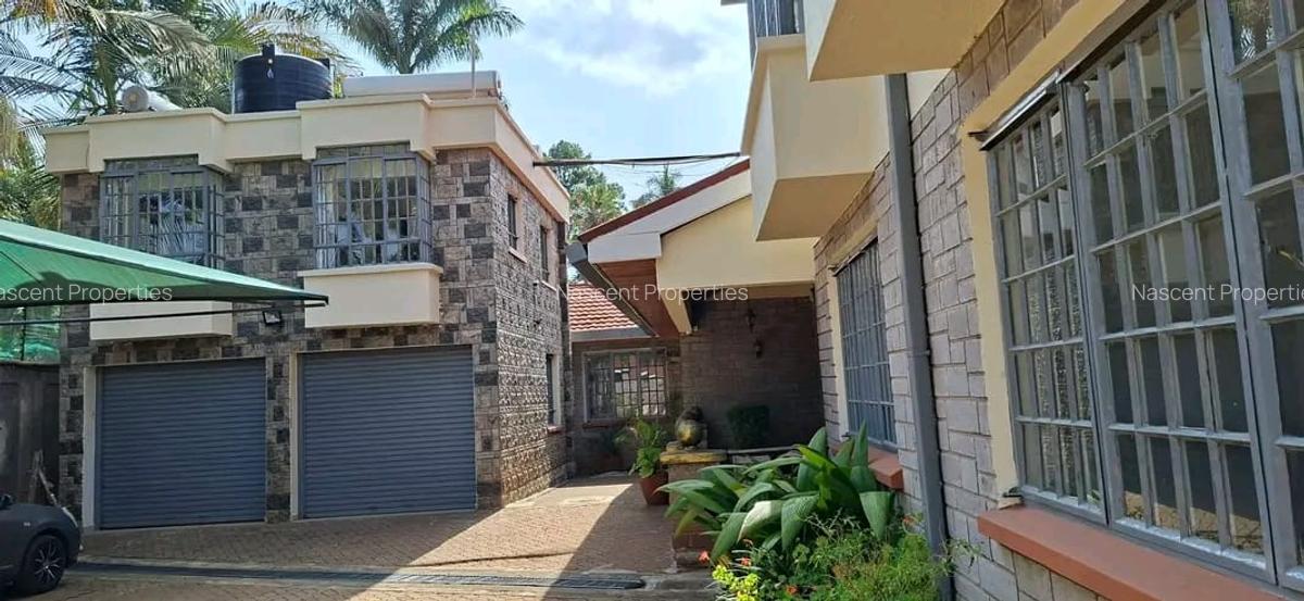5 Bed House with En Suite in Runda - 5