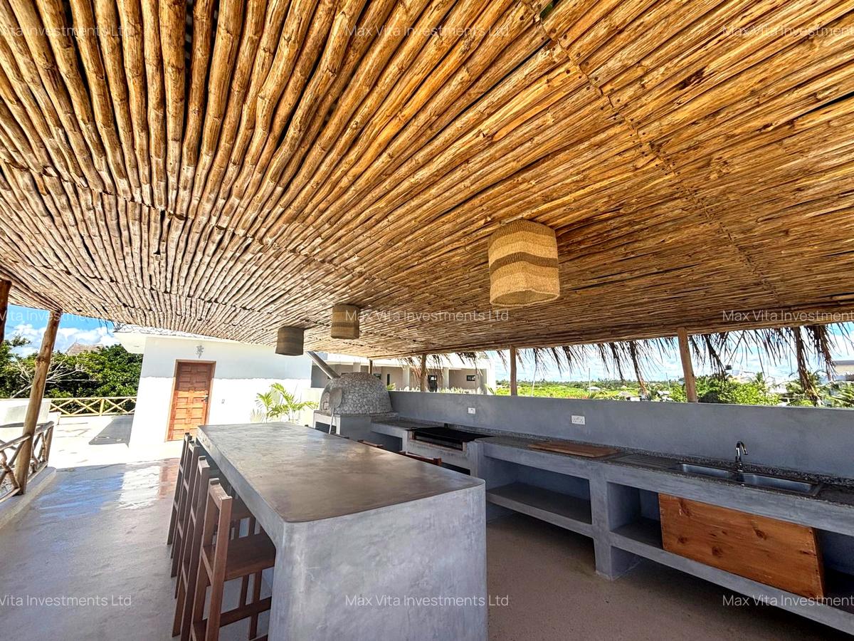 4 Bed Villa with En Suite in Watamu - 8