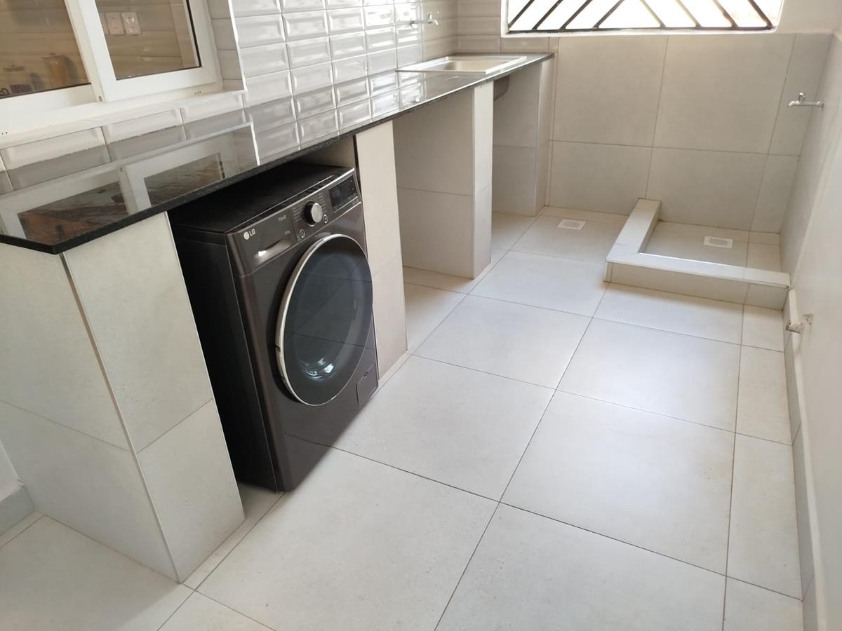 2 Bed Apartment with En Suite at Syokimau - 18