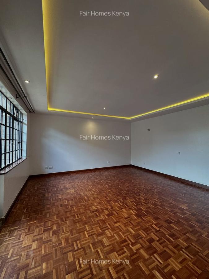 4 Bed Townhouse with En Suite at Lavington Green - 9