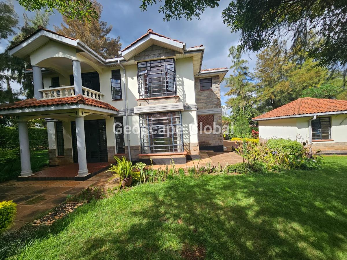 5 Bed House with En Suite in Rosslyn - 12