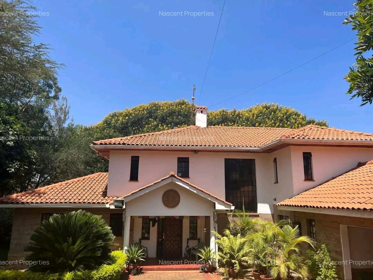 5 Bed Villa with En Suite in Runda - 1