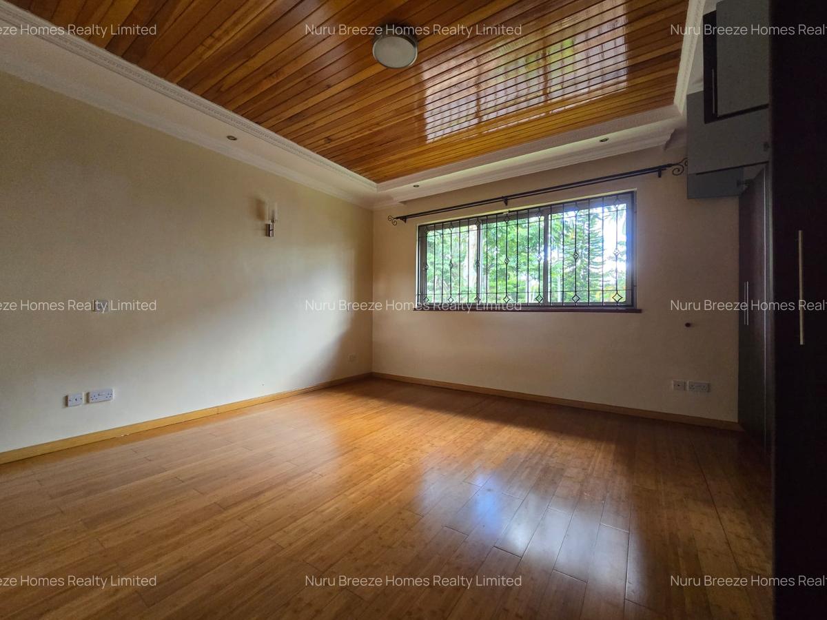 4 Bed House with En Suite in Runda - 13