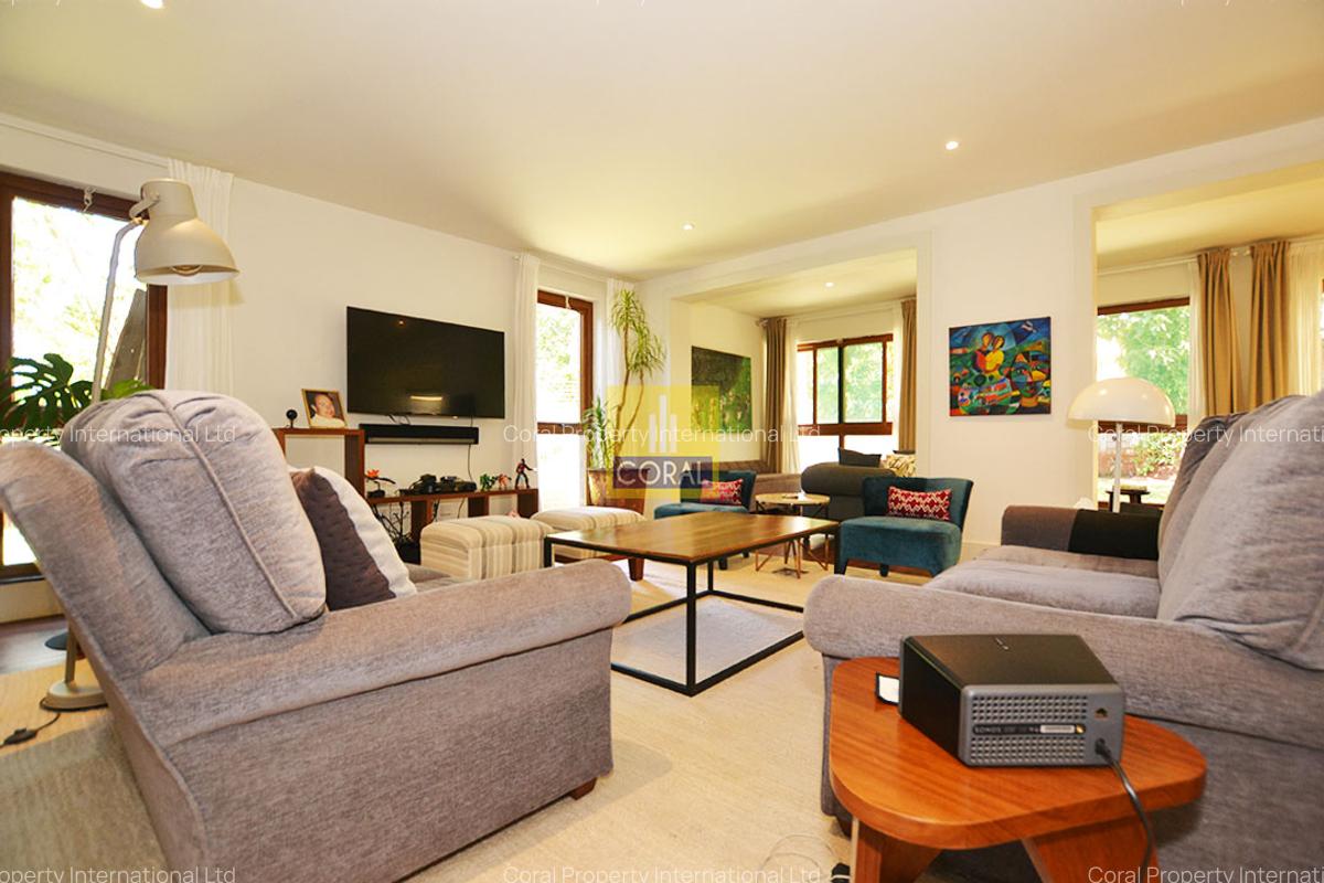 4 Bed House in Nyari - 4