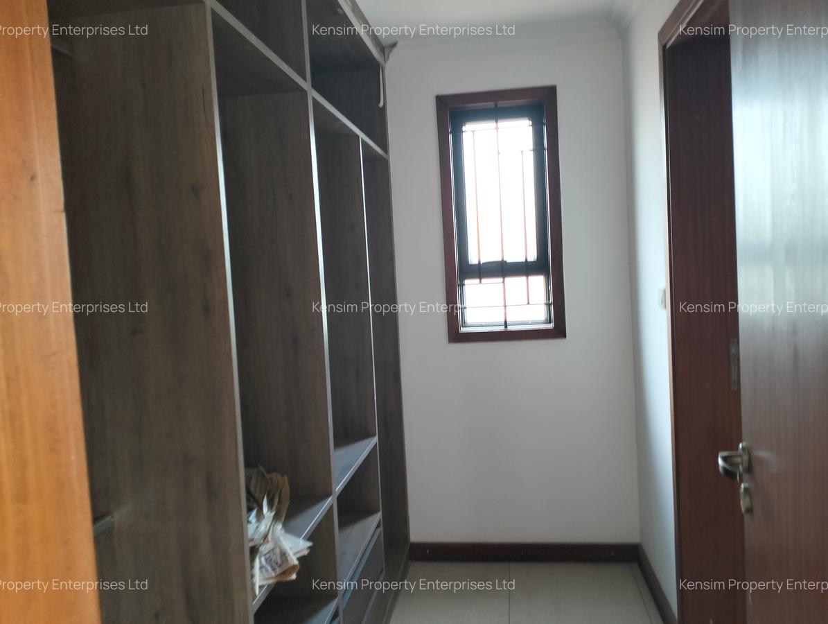 6 Bed Townhouse with En Suite in Lavington - 5