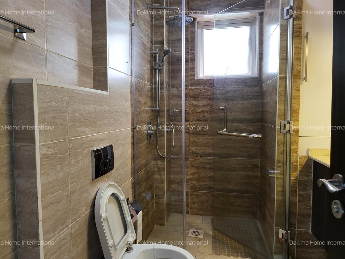 Furnished 3 Bed Apartment with En Suite in Riverside - 15