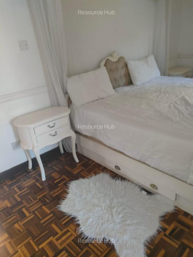 1 Bed Townhouse with Garden at Off Brook House Drive - 6