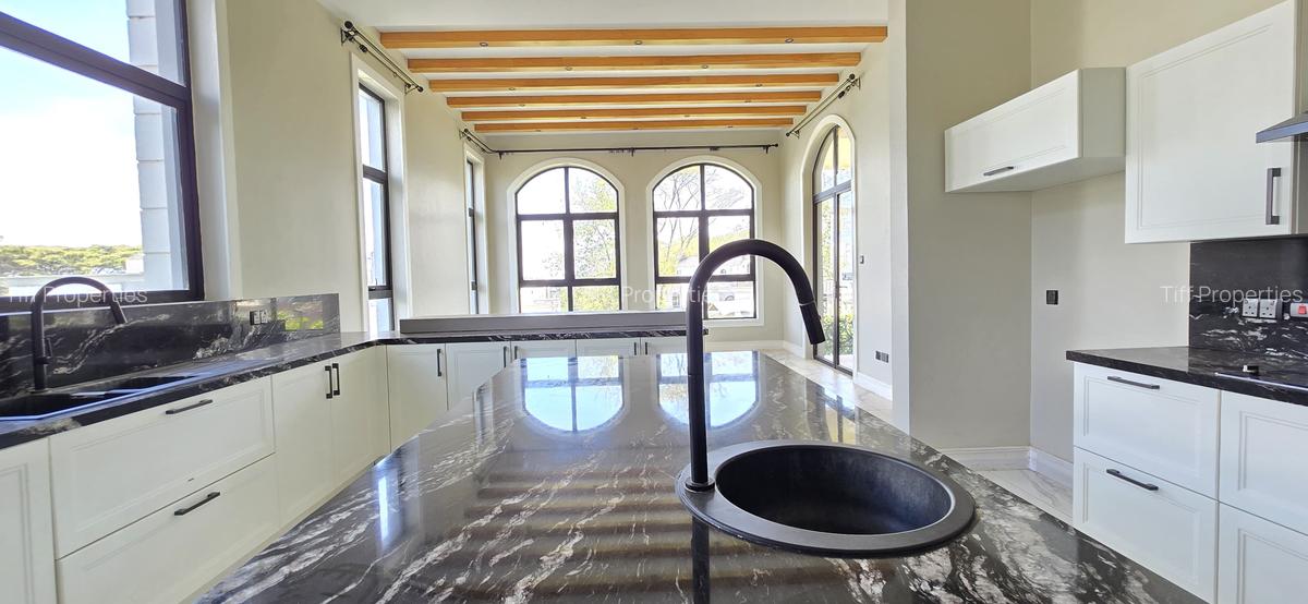 5 Bed Townhouse in Loresho - 9