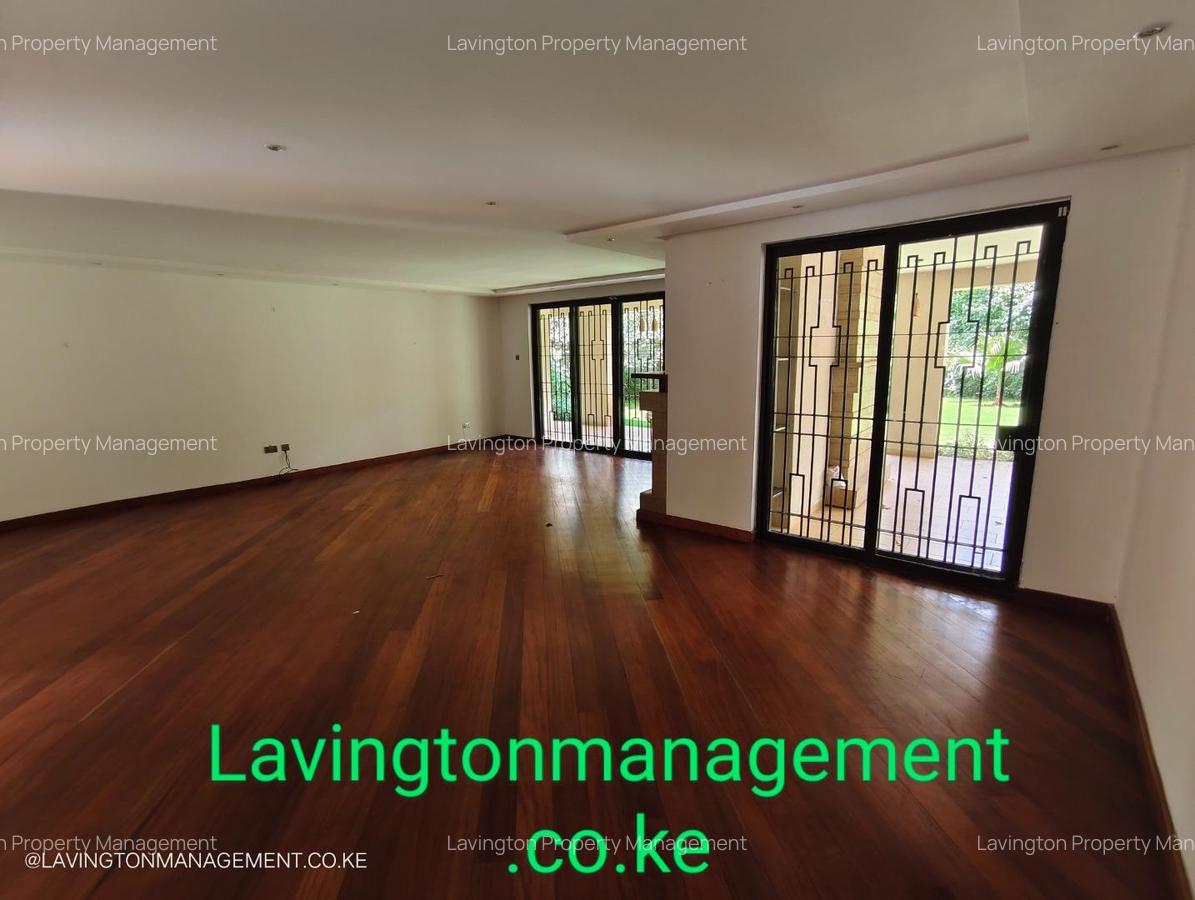 5 Bed Townhouse with En Suite at Lavington Green - 4