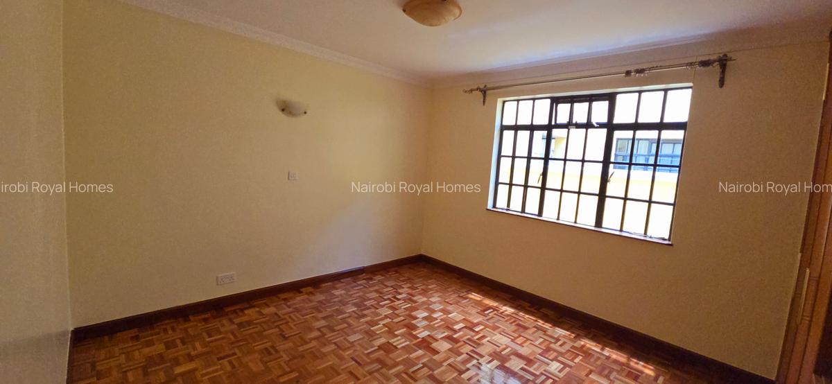 4 Bed Townhouse with En Suite at Lavington Green - 19