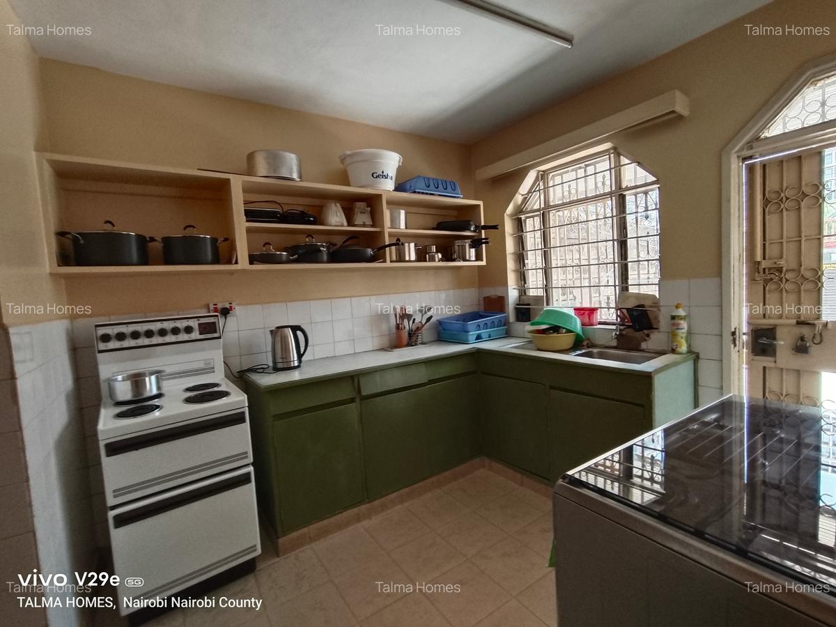 3 Bed Townhouse with En Suite at Off Mombasa Road - 5