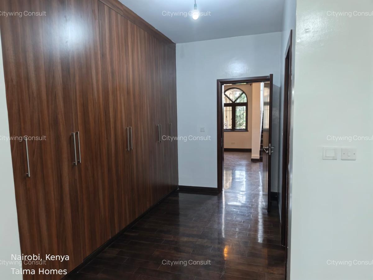 5 Bed Townhouse with En Suite at Ndoto Road - 13