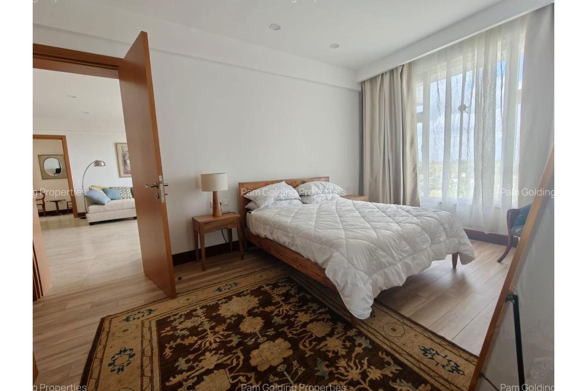 2 Bed House with En Suite in Parklands - 17