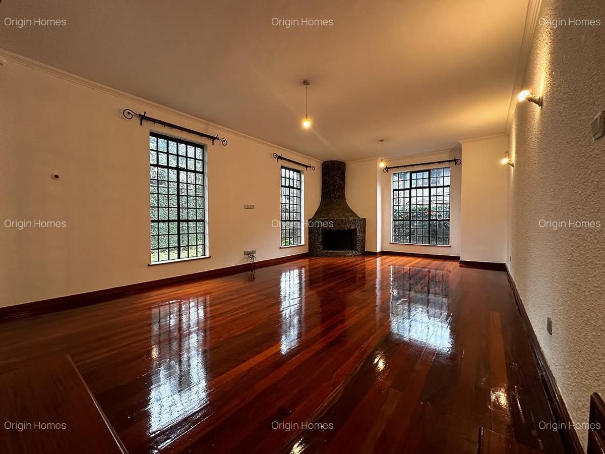 4 Bed Townhouse with En Suite at Westlands - 3