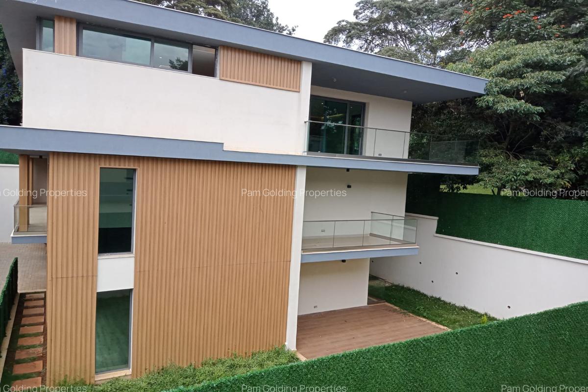 5 Bed Townhouse in Lavington - 6