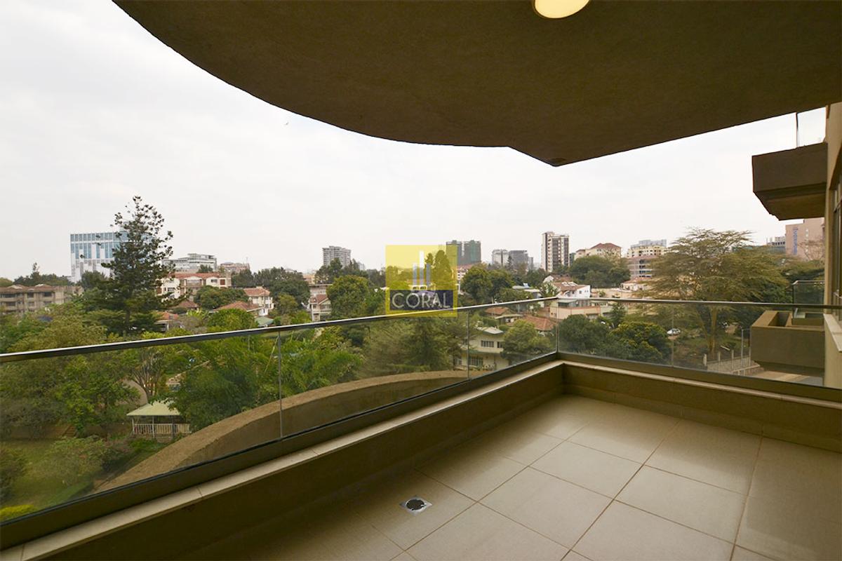 3 Bed Apartment with En Suite in Parklands - 8