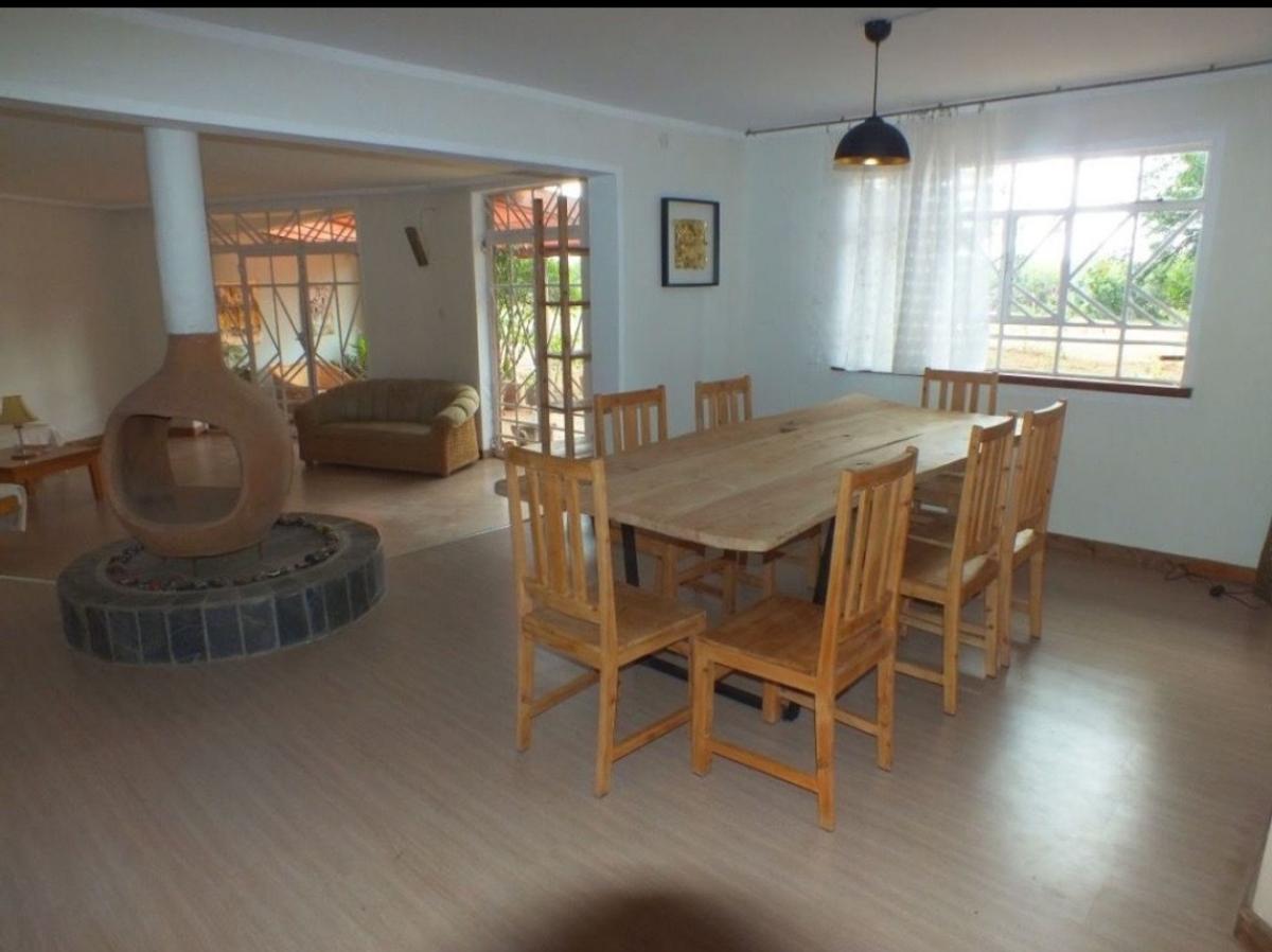 5 Bed House with En Suite at Maasai Lodge - 20