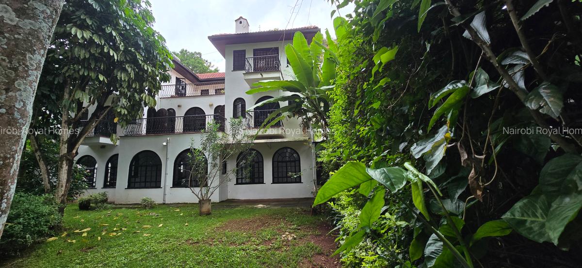 4 Bed Townhouse with En Suite at Lavington Green - 2
