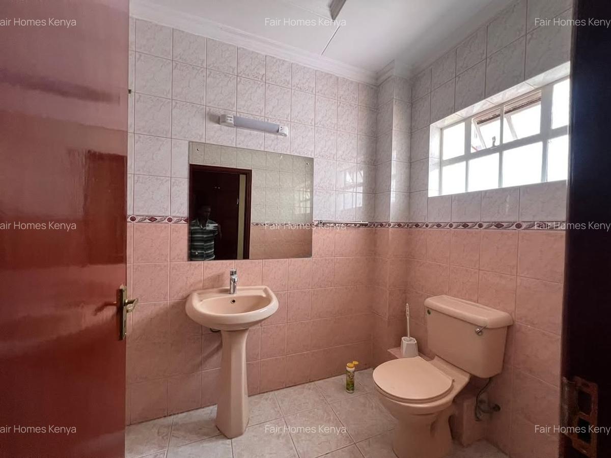 4 Bed Townhouse with En Suite at Hatheru Road - 12