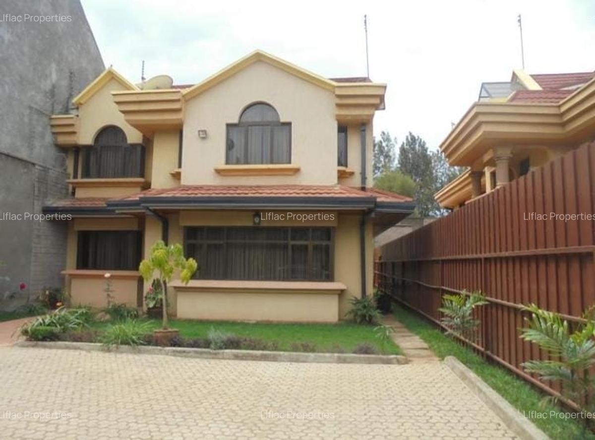 4 Bed Townhouse with En Suite in Runda - 2