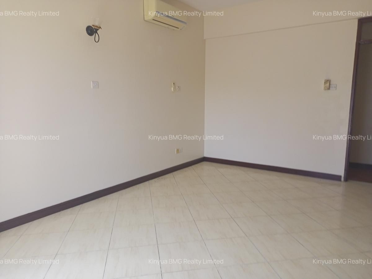 Serviced 3 Bed Apartment with En Suite in Nyali Area - 11