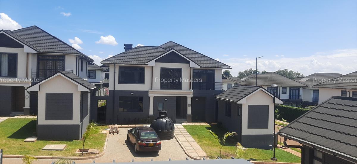 3 Bed Villa with En Suite at Five Star Estate - 4