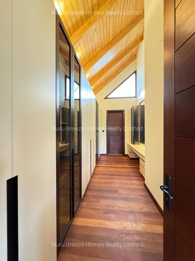 4 Bed House with En Suite in Runda - 15